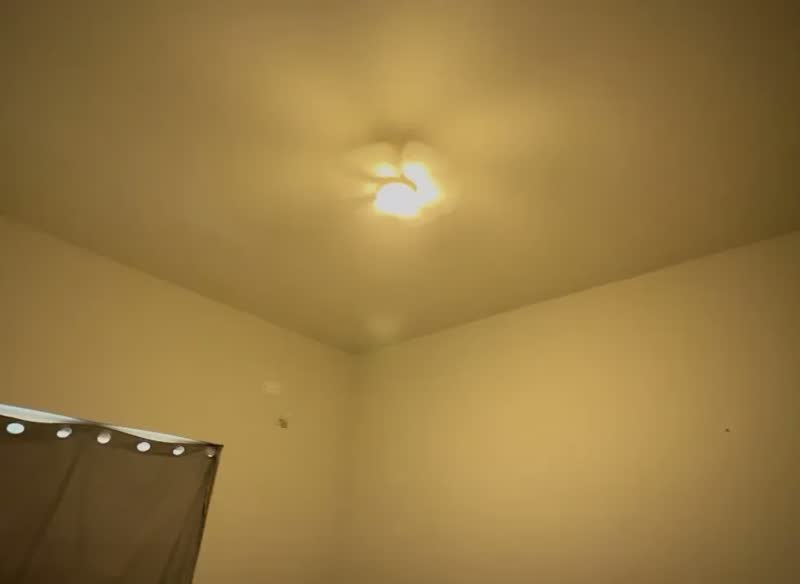 foto de Ventilador De Teto Led Branco 6 Pás Silencioso Controle Remoto 3 Cores De Luz Bocal E27 Essency