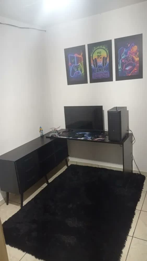 foto de Mesa Gamer em L para Computador com 3 Gavetas Nexus Multimóveis MP6048 Madeirado/Preto