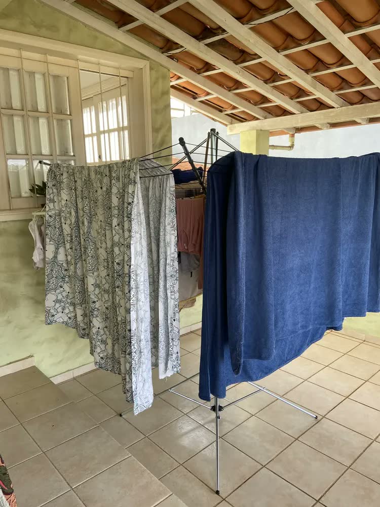 foto de Varal De Chão Giratório 11 Cordas Grande Resistente Gileus Cor Galvanizado
