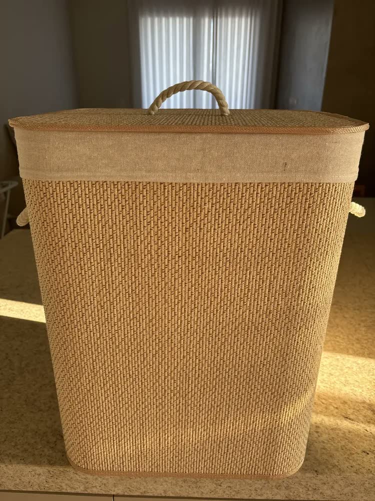 foto de Cesto Bambu Dobrável Lyor 60l Tampa Cesto Roupa Suja Organizador Banheiro Quarto Ecológico Retangular Com Tampa E Forro Multiuso Tattoo Style