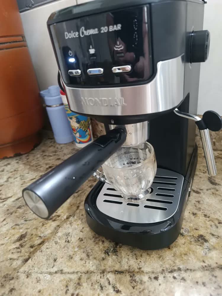 foto de Cafeteira Espresso Mondial Dolce Crema 1200w C-21-e-cnp Preto