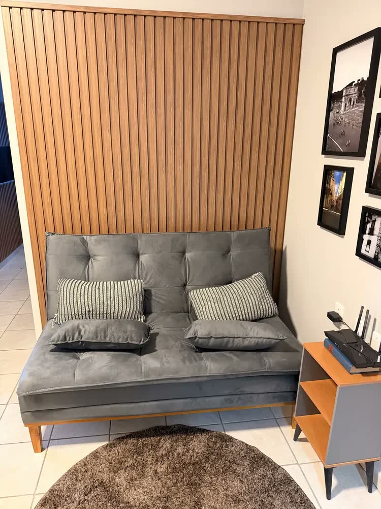 foto de Sofá Cama Mobly 2 Lugares Reclinável 140cm Em Veludo Terracota Pés Madeira Moderno Prime Home