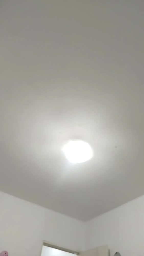 foto de Ventilador De Teto Econômico 6 Pás Maxnova Bocal Com Controle Remoto Lâmpada Luz Led 3 Tons Quarto Sala Cozinha Escritório