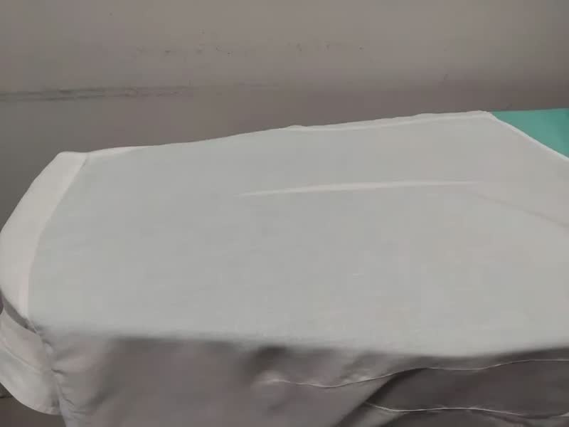 foto de Tabua Mesa De Passar Roupa Preta com forro metalizado verde Extraforte Aço Carbon