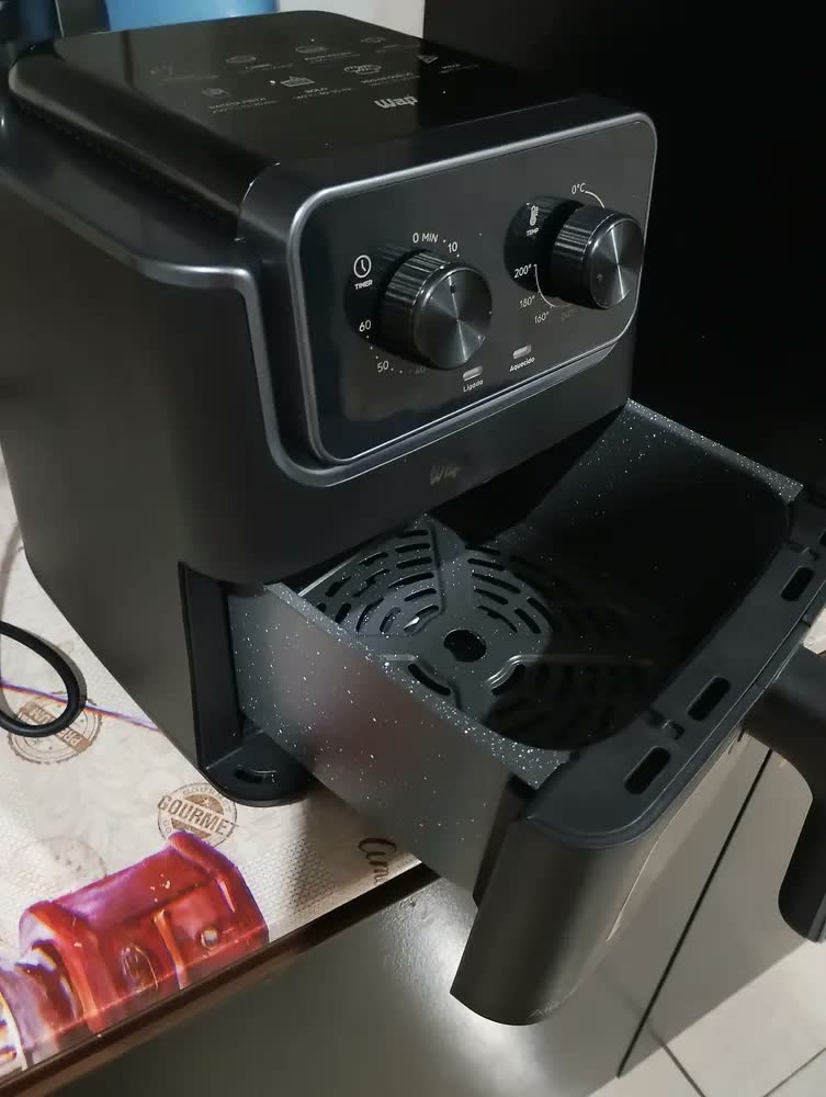 foto de Airfryer Wap Prosdócimo Af01 4,5 Litros Visor E Luz Interna
