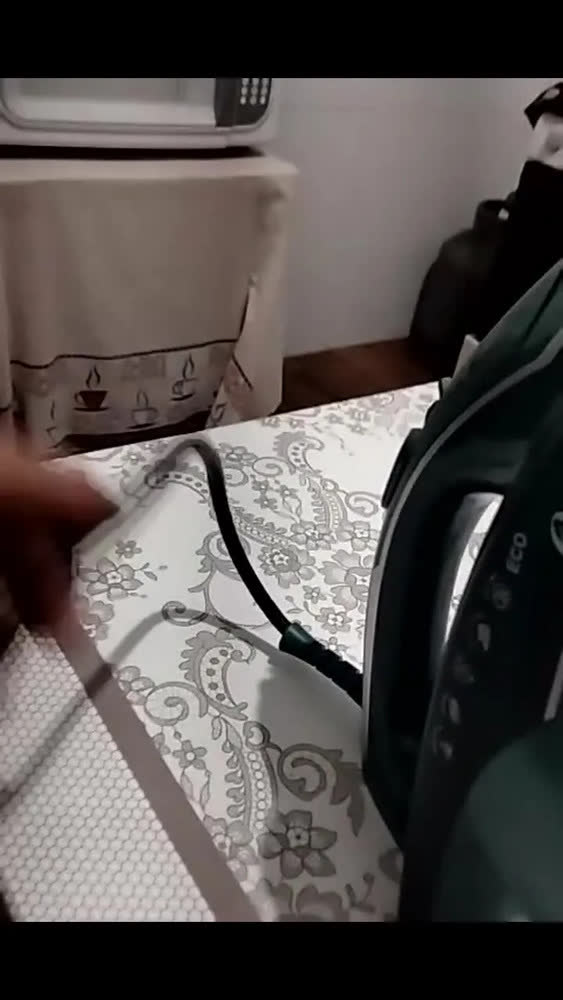 foto de Ferro de Passar a Vapor Oster Diamond Aeroceramic