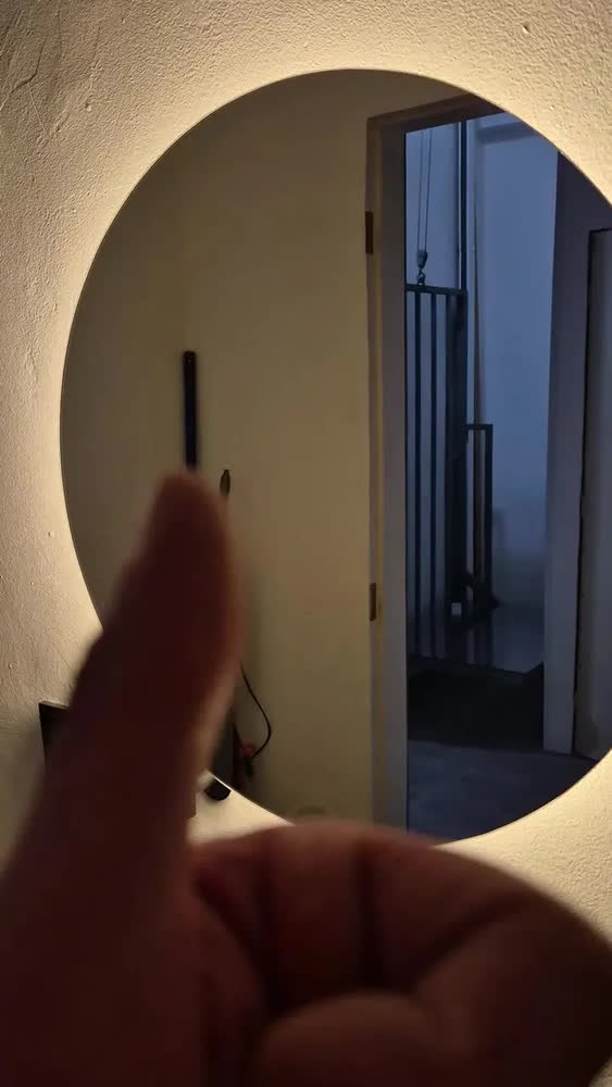 foto de Espelho Redondo 60cm Led Frio Lapidado E Polido 3mm + Suporte E Kit Instalação, Fonte Bivolt Caixa Reforçada Mf930 Mega Forte Iluminação
