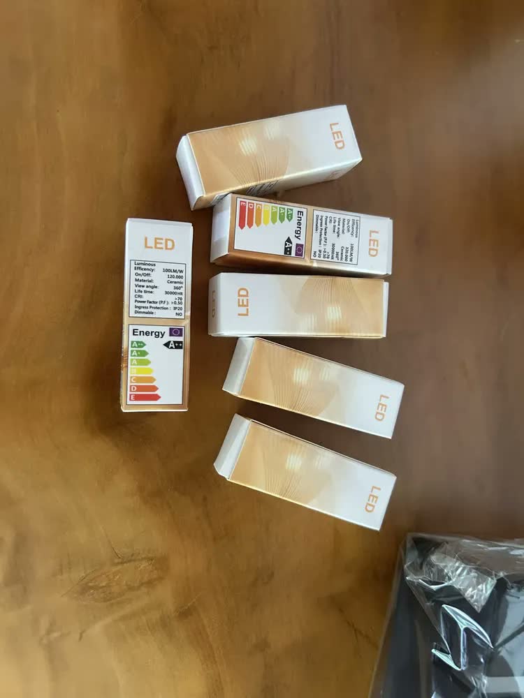 foto de Kit 6 Arandela Luminária De Parede Slim Led Spot Decoração Jardim Preto Led Quente