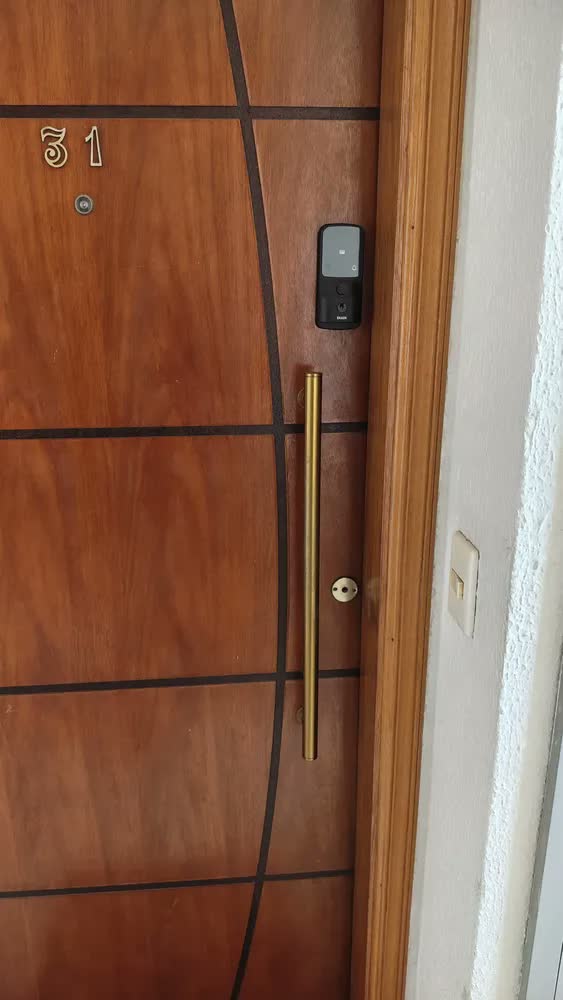 foto de Fechadura Digital Ekaza de Sobrepor com Wi-Fi e Biometria para Porta de Madeira