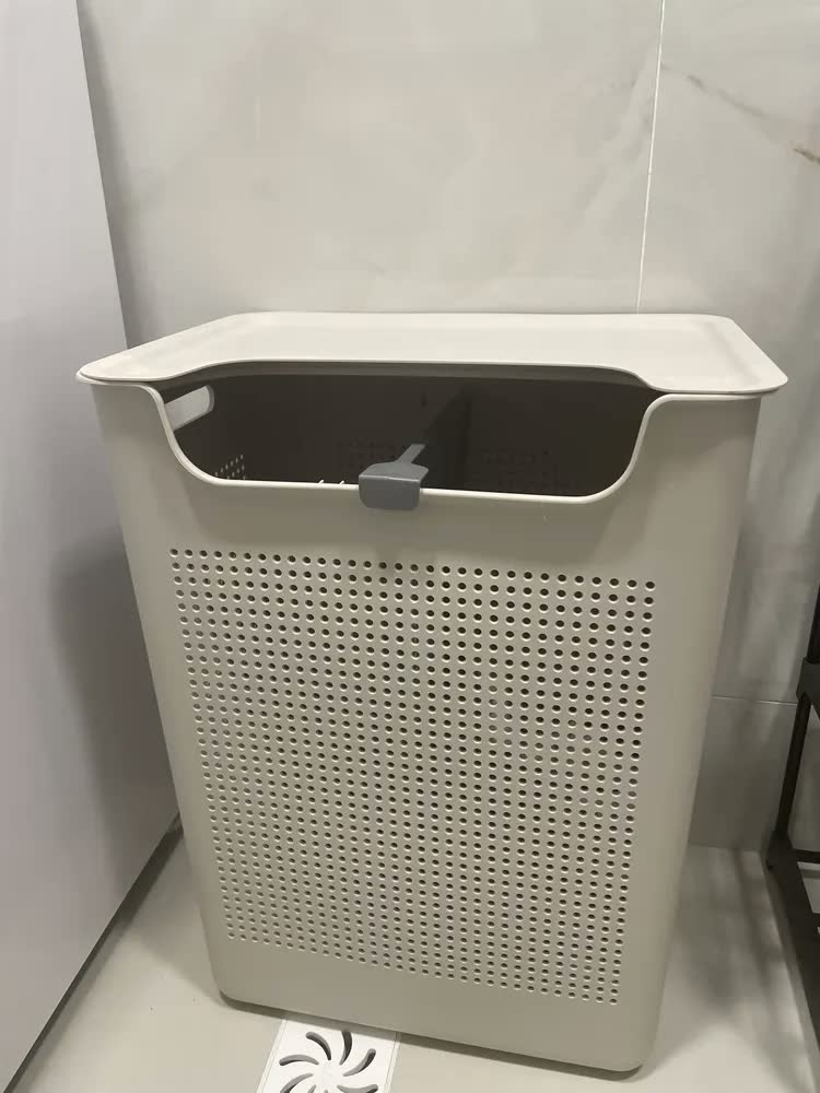 foto de Cesto Roupa Duplo Compartimento 50l Divisória Lavanderia Ou Branco