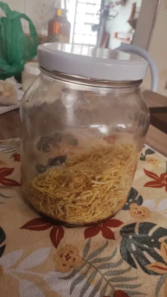 foto de Pote De Vidro Grande Conserva 2 Litros Mantimentos Cereais Cor Tampa Branca