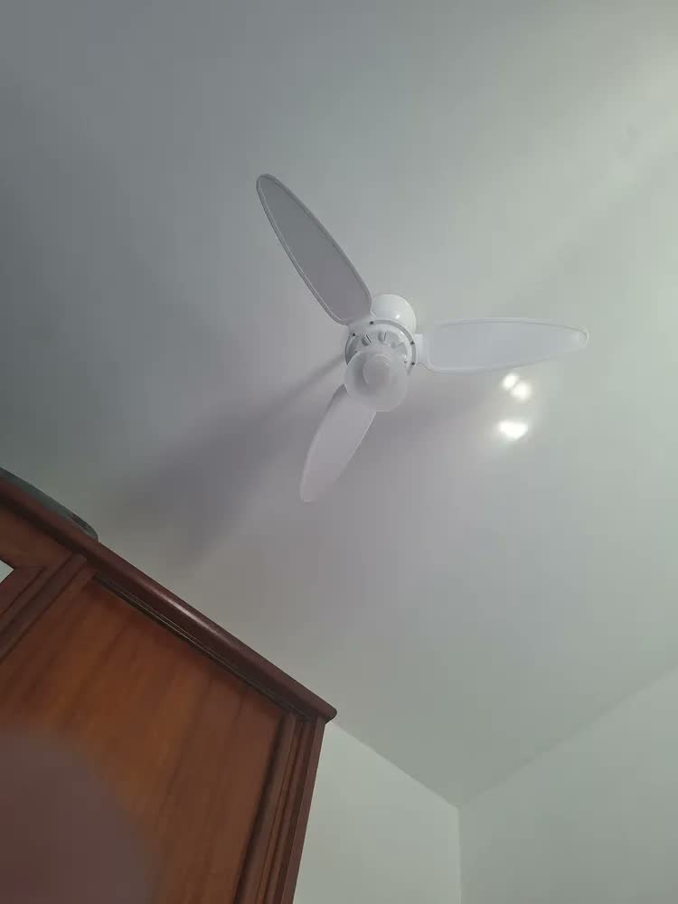 foto de Ventilador de Teto Ventilow Luna de 3 Pás Branco 127V Silencioso