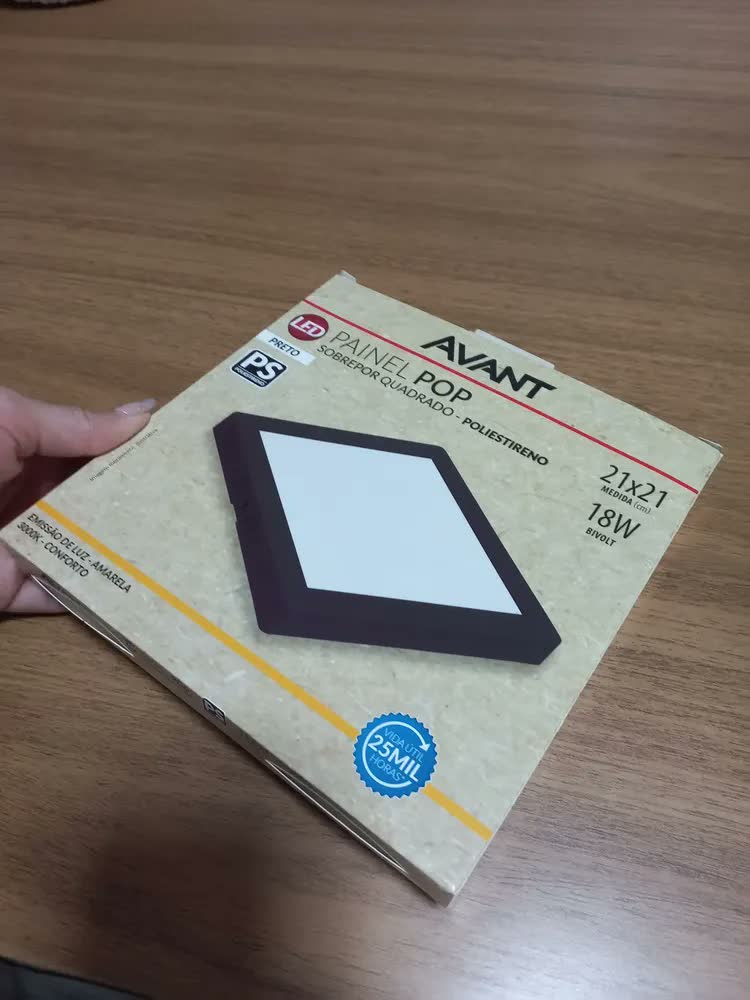 foto de Plafon Led Quadrado Sobrepor Estrutura Preta Bivolt 110v/220v Painel Luminária Com Driver 18w Slim 20x20 Teto Quarto Sala Cozinha Corredor Escritório Forro Gesso Pvc Madeira Vmd Homecenter