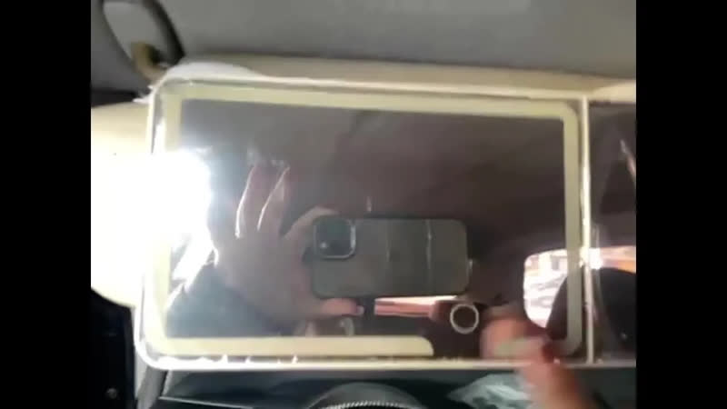 foto de Espelho de Maquiagem LED Nickk para Quebra-sol do Carro com Aumento 5x e 3 Modos de Luz Regulável