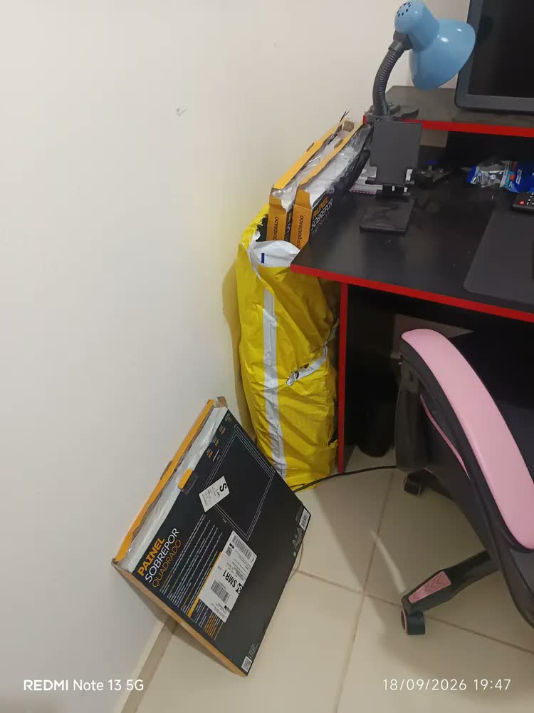 foto de Painel Led Plafon Easy 6500k Branco Frio Bivolt Sobrepor Quadrado Cod: Alut000507 Alut By Avant
