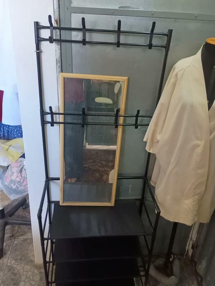 foto de Sapateira Cabideiro Arara 5 Prateleiras Metal 8 Pares Branco