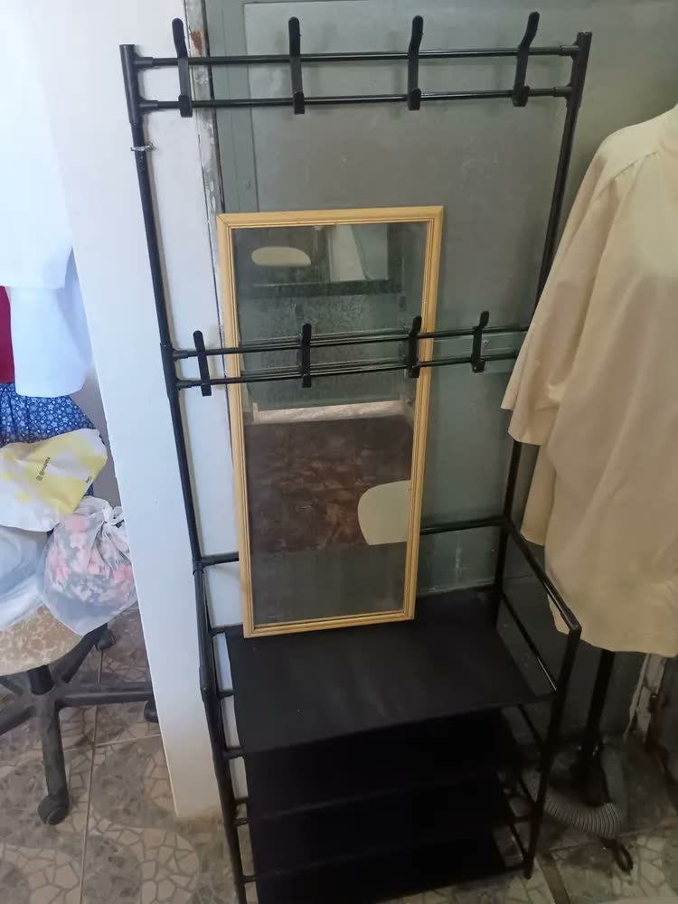 foto de Sapateira Cabideiro Arara 5 Prateleiras Metal 8 Pares Branco
