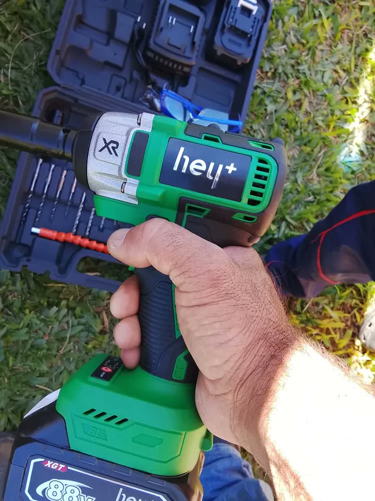 foto de Chave De Impacto Sem Fio Parafusadeira Furadeira 2 Bateria 5000mah Maleta Completa 350nm Motor Brushless Heyplus Profissional