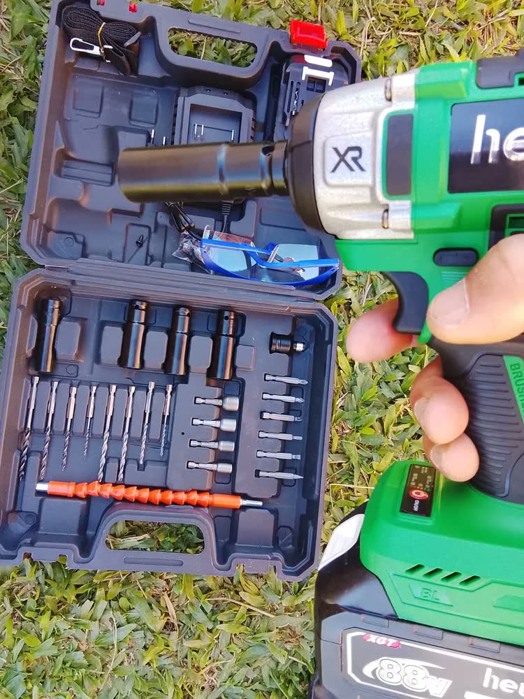 foto de Chave De Impacto Sem Fio Parafusadeira Furadeira 2 Bateria 5000mah Maleta Completa 350nm Motor Brushless Heyplus Profissional