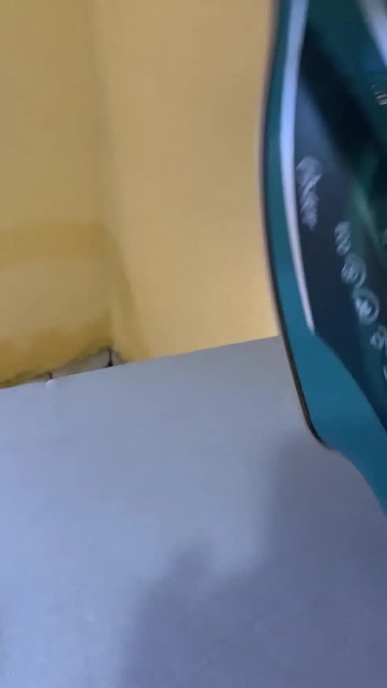 foto de Ferro De Passar A Vapor Oster Diamond Aeroceramic