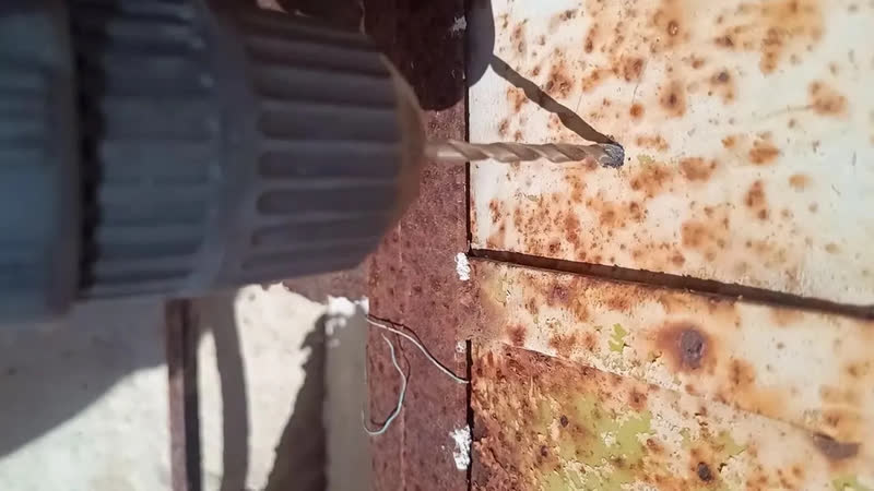 foto de Parafusadeira Furadeira De Impacto 2 Baterias 20v Fonte Carregamento Bivolt Pfv238i Vonder