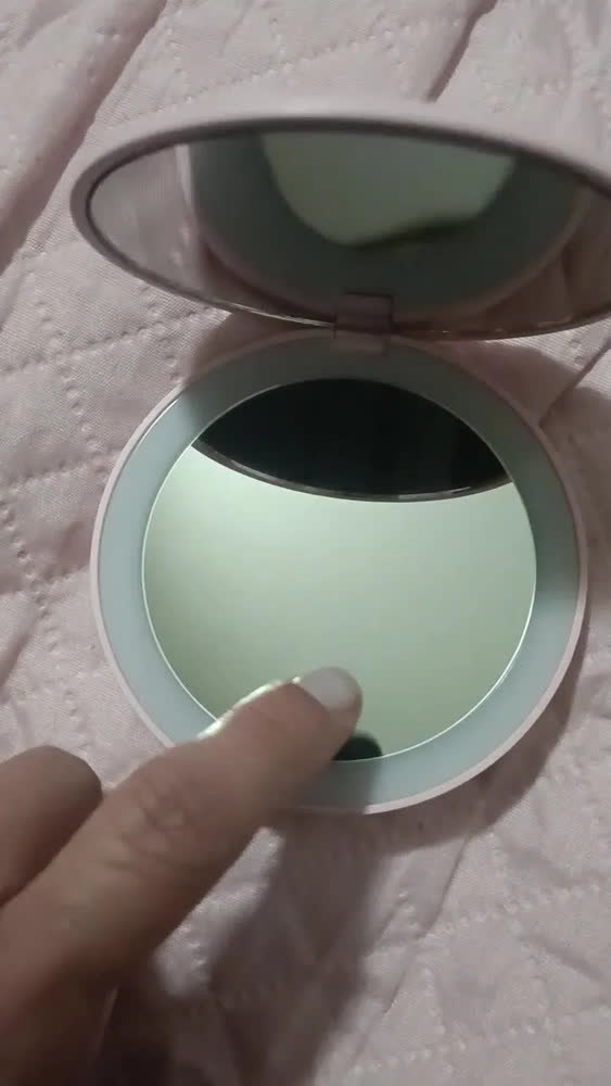 foto de Espelho Maquiagem Portátil Com Led Luz Usb Dobrável Redondo