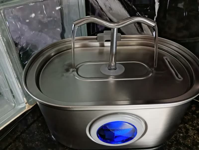 foto de Fonte De Água De Aço Inoxidável Para Gatos E Cãe 3.2l Pawponto