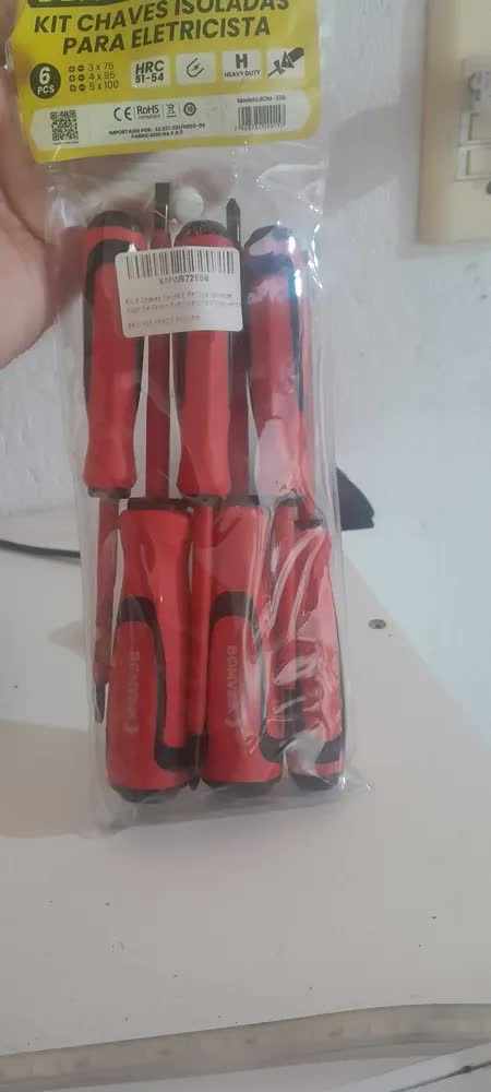 foto de Kit 6 Chaves Fenda E Philips Isoladas Jogo De Chave Eletricista Ima Magnetica Pecas Gurumania