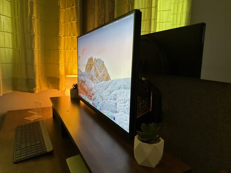 foto de Suporte Articulado De Mesa Ergonômico Para Monitor 15 A 32 Padrão Vesa Até 9kg Preto Aoc