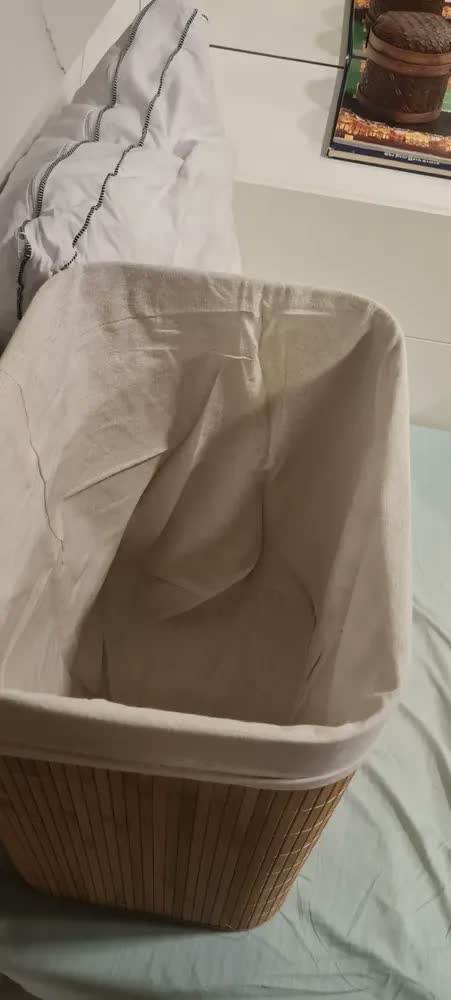 foto de Cesto De Roupa Suja Bambu Retangular Tampa 72l Alça Forrado Bege Liso