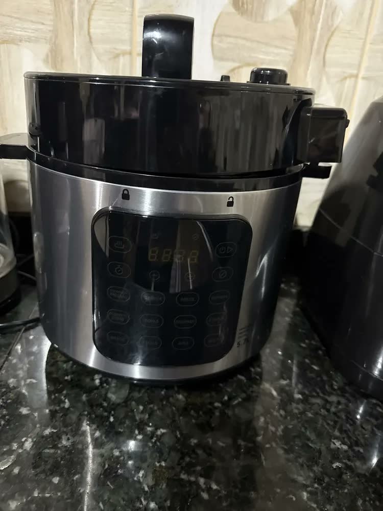 foto de Panela Pressão Elétrica Multifunções Oster 5.7l Opan930-127 Inox 60