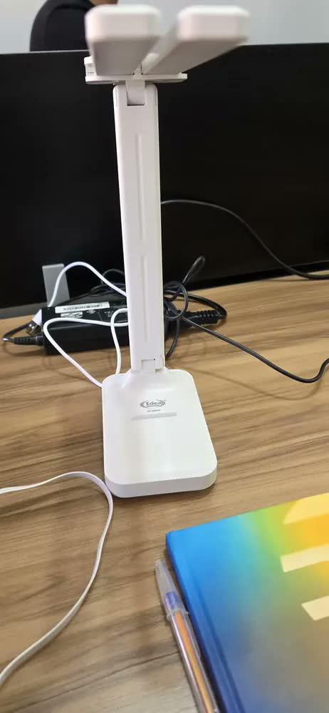 foto de Luminária de Mesa LED Flexível Branca para Leitura e Estudo com USB Recarregável