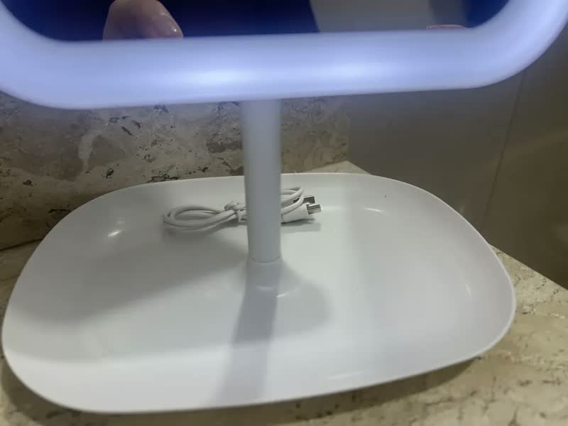 foto de Espelho Decorativo Led Mesa Retangular Maquiagem Luminaria Branco