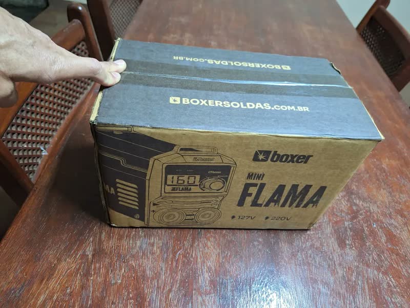 foto de Inversora de solda 160A para Eletrodo revestido e Tig monofásica - Mini Flama