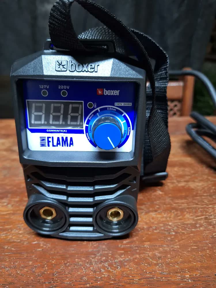 foto de Inversora de solda 160A para Eletrodo revestido e Tig monofásica - Mini Flama