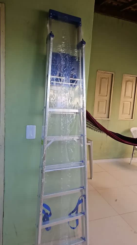 foto de Escada De Alumínio Doméstica 7 Degraus Até 120kg Tramontina