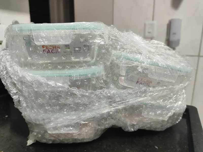 foto de Conjunto Kit 6 Potes Vidro Hermético Quadrado 500 Ml Tampa Com Trava