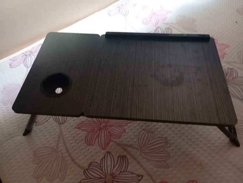foto de Mesa Suporte Notebook Articulada Ergonômica Ajustavel Sofa Cama Mesina Home Office Preto