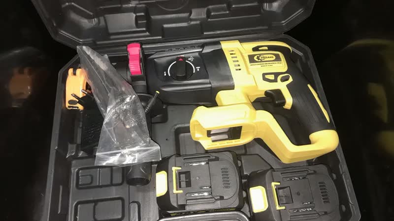 foto de Martelete Rompedor Profissional De Impacto Portátil, Motor Sem Escovas, 48v Com 2 Baterias | Perfurador Para Concreto/alvenaria | Também Fura Madeira E Metal 4 Funções
