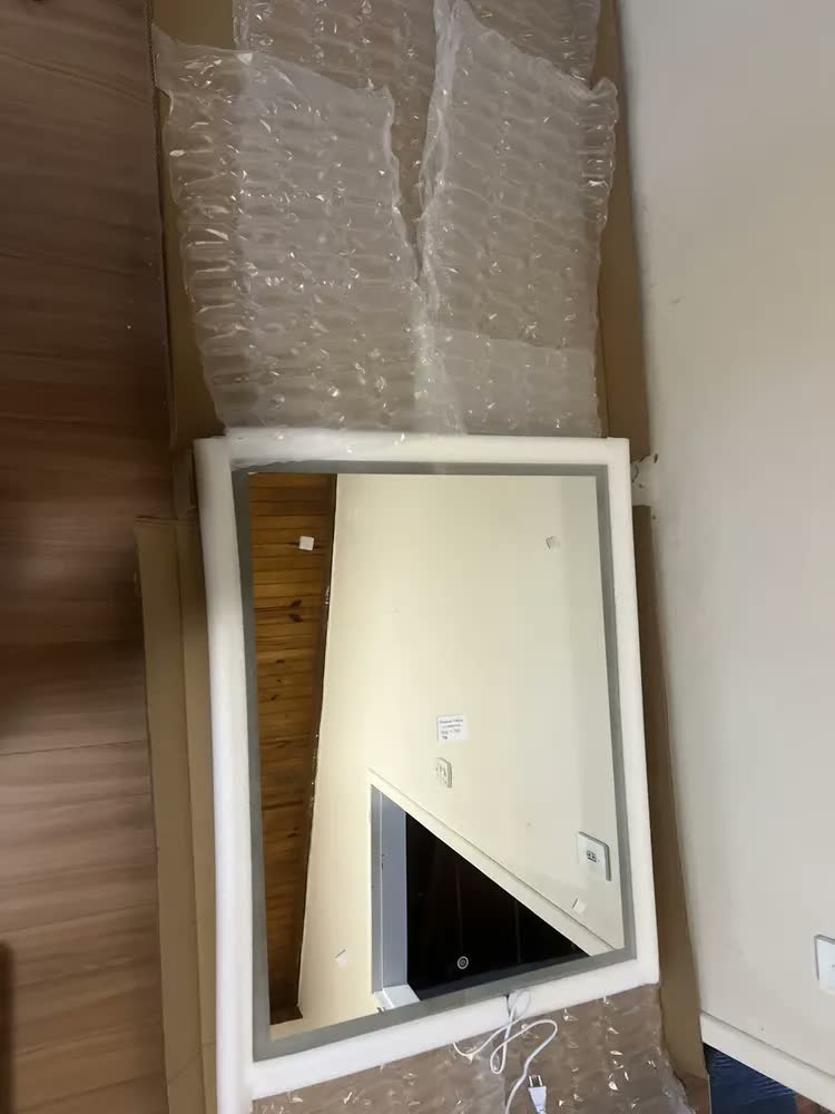 foto de Espelho Led Jateado 70cm X 90cm Touch 3 Cores Penteadeira 70x90cm Com 3 Cores Led
