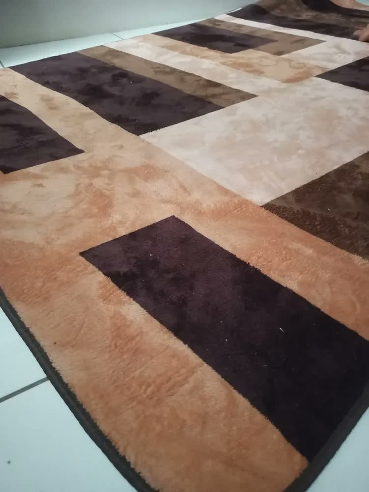 foto de Tapete 200x140 Para Sala E Quarto Aveludado Preto Linhas 2 M 1.4 M Preto Linhas