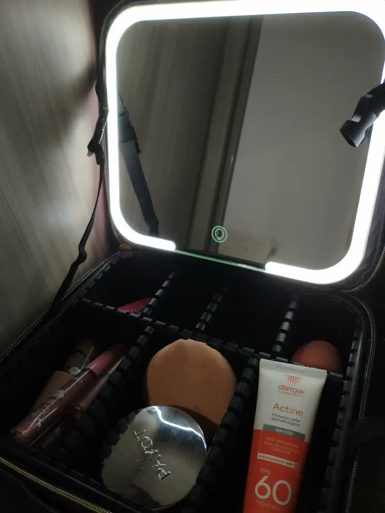 foto de Bolsa Maleta De Maquiagem Com Espelho Led Portátil Viagem Preto