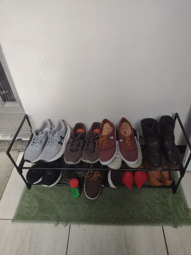 foto de Estante Para Sapatos De Metal, Organizador De 3 Andares Preto