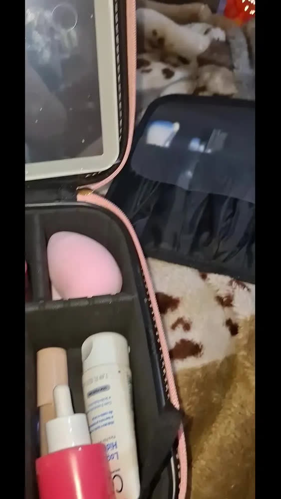 foto de Maleta De Maquiagem X-Matte Com Espelho Led Portátil Bolsa Organizadora Profissional Divisórias Porta Pincéis Preto