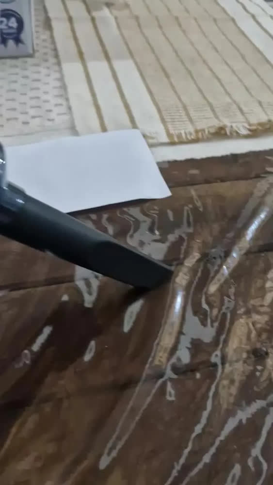 foto de Mini Aspirador De Pó 2 Em 1 Portátil Recarregável Sem Fio