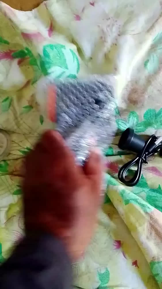 foto de Mini Aspirador De Pó 2 Em 1 Portátil Recarregável Sem Fio