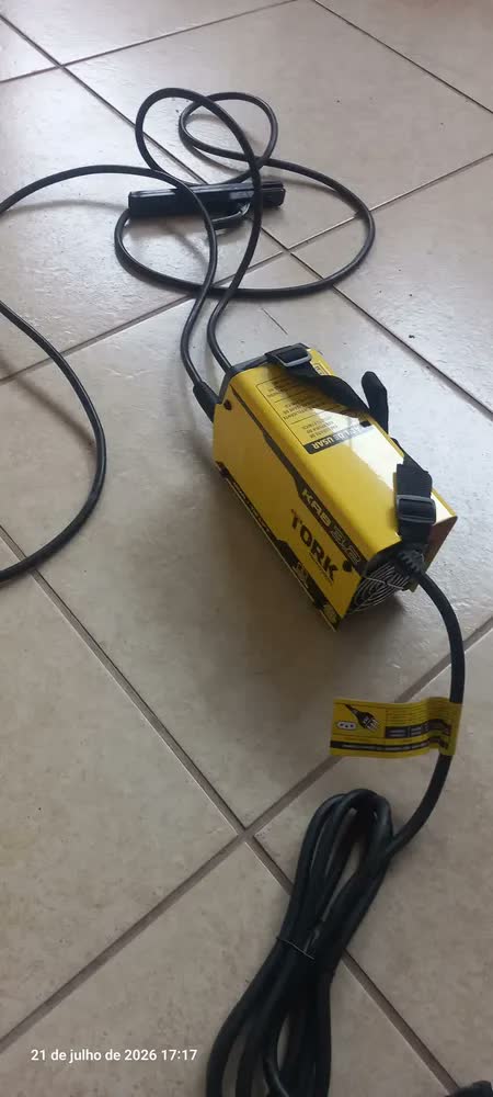 foto de Maquina Inversora De Solda Combo Portátil Kab 3.2 Tork 120a Amarelo