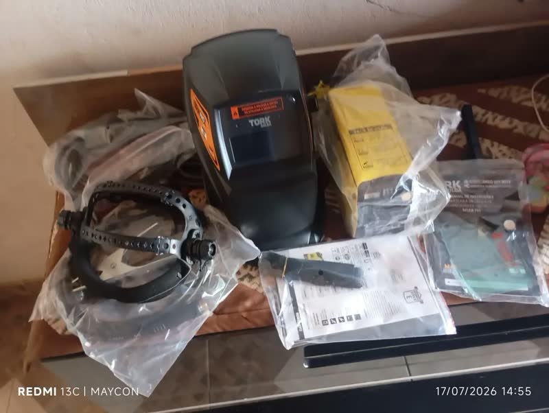 foto de Maquina Inversora De Solda Combo Portátil Kab 3.2 Tork 120a Amarelo