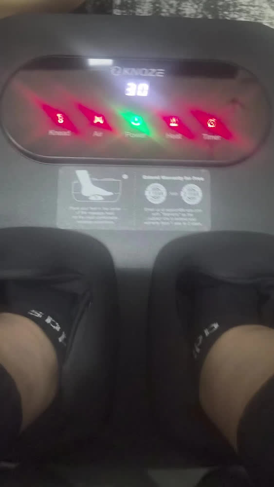 foto de Massageador de Pes Eletrico Portatil com Aquecimento e Controle Remoto para Relaxamento Pés e Pernas Shiatsu Profissional