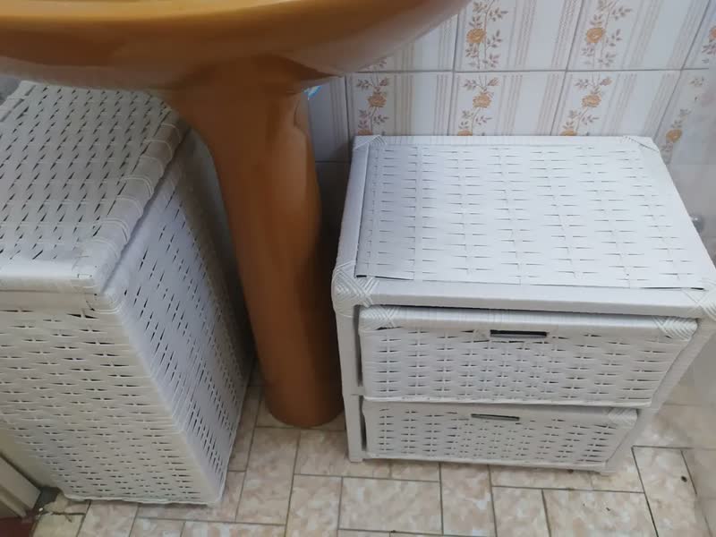 foto de Roupeiro Cesto P/roupa Suja Fibra Sintética 100lts 40x40x70 Cor Capuccino